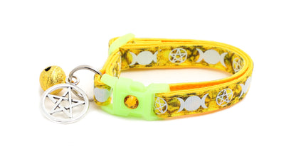 Witch's Familiar on Topaz Cat Collar